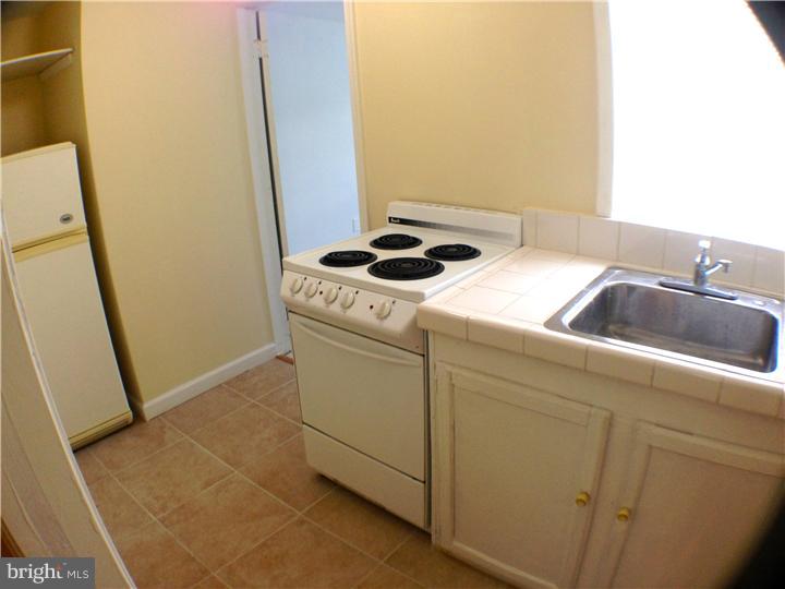 1912 E Firth St Property Photo 6