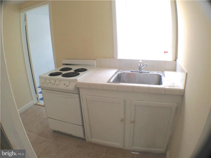 1912 E Firth St Property Photo 7