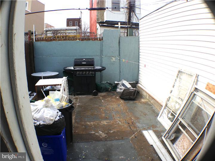 1912 E Firth St Property Photo 21