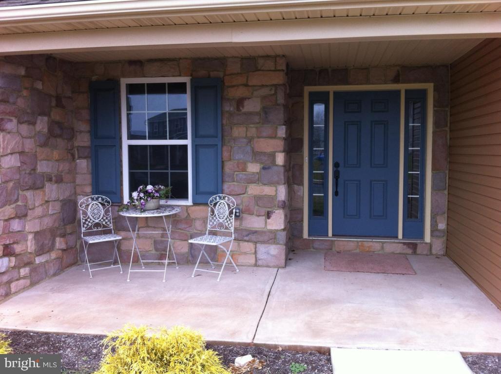 108 Woodmeadow Dr Property Photo