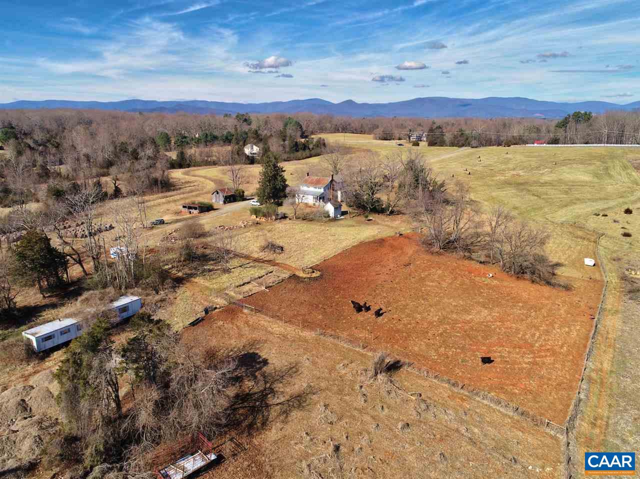 977 Woodlands Rd Property Photo 17