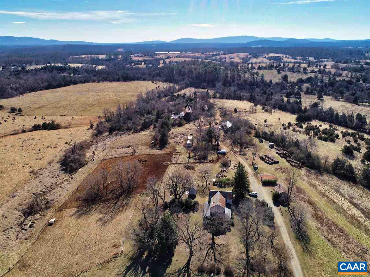 977 Woodlands Rd Property Photo 19