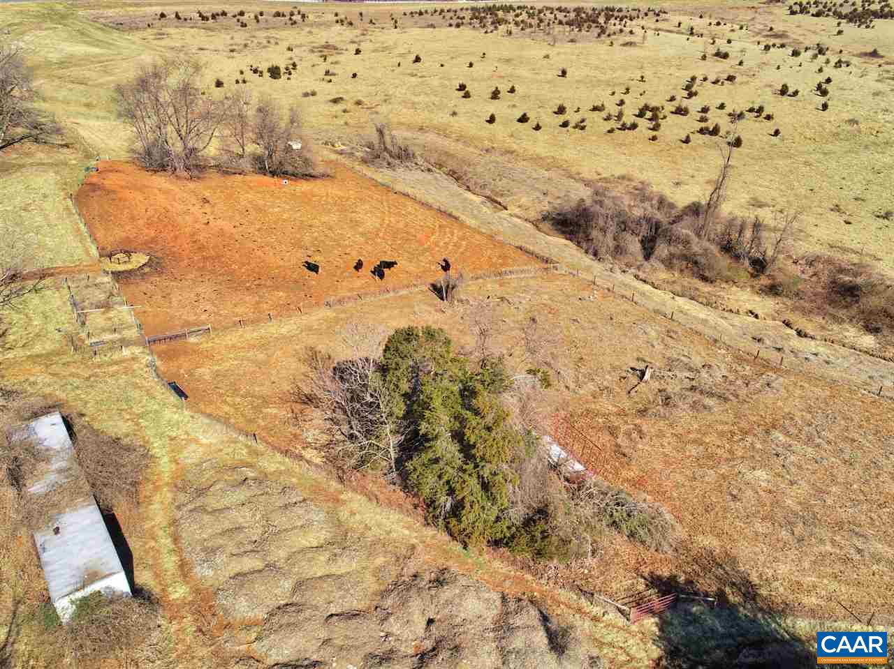977 Woodlands Rd Property Photo 28