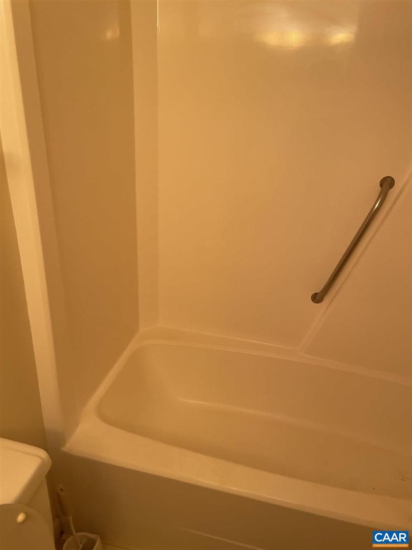 112 Turtle Creek Rd #6 Property Photo 14