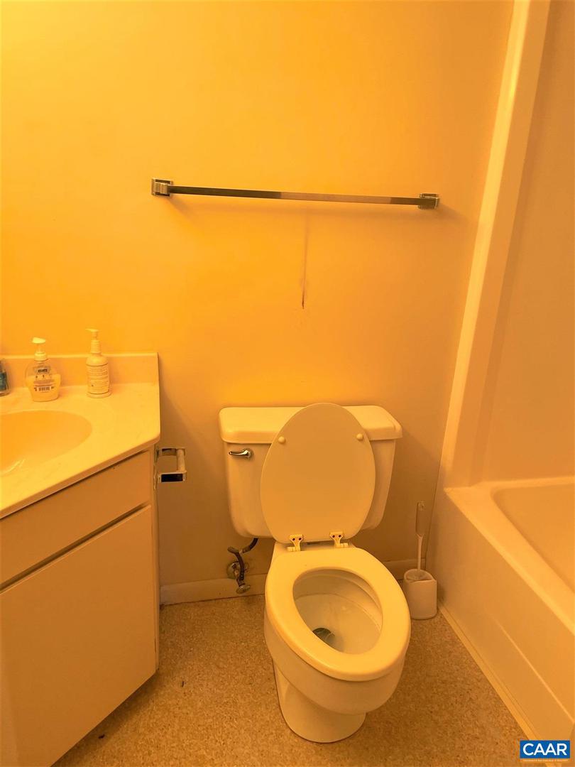 112 Turtle Creek Rd #6 Property Photo 17