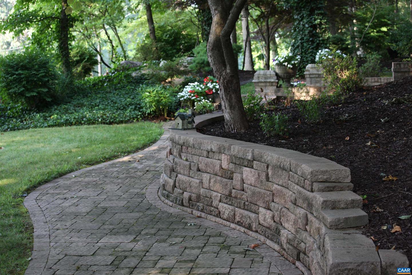 12517 Spotswood Trl Property Photo 5