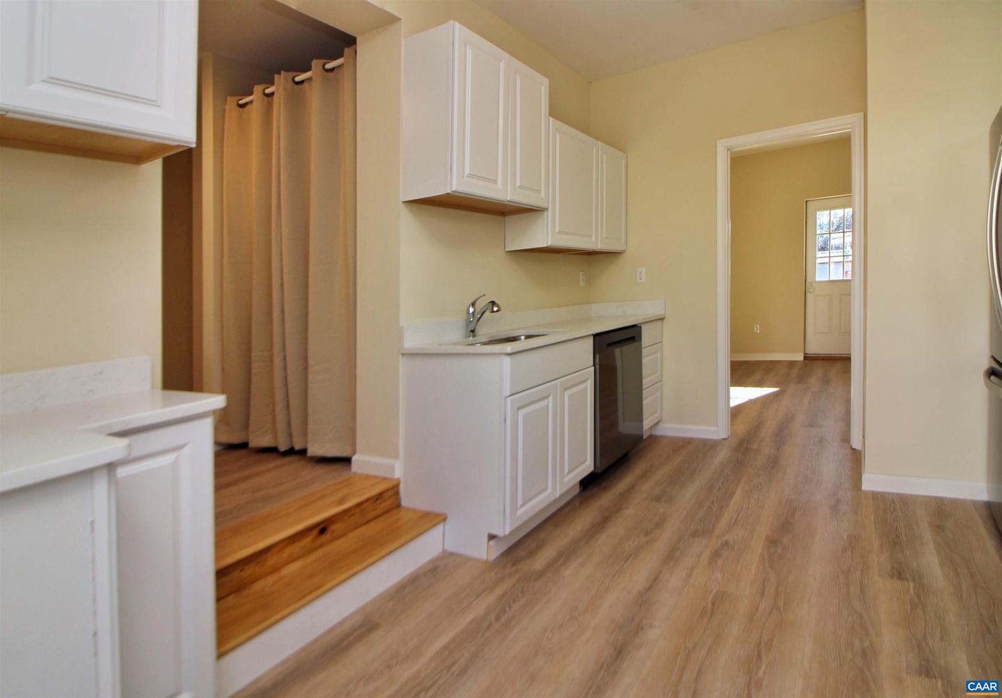 629 Mineral Ave Property Photo 21