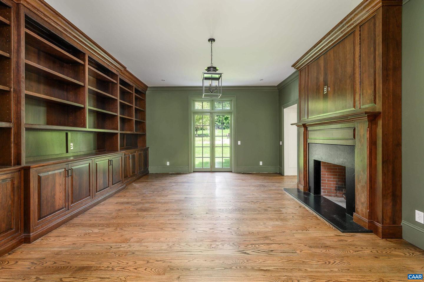 2621 Coopers Ln Property Photo 18
