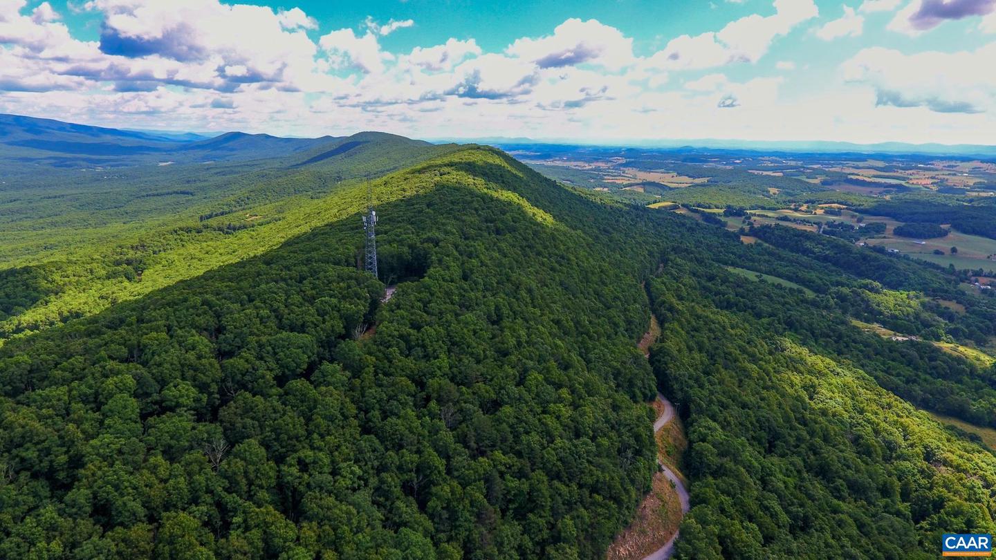 647 Troxell Gap Rd Property Photo