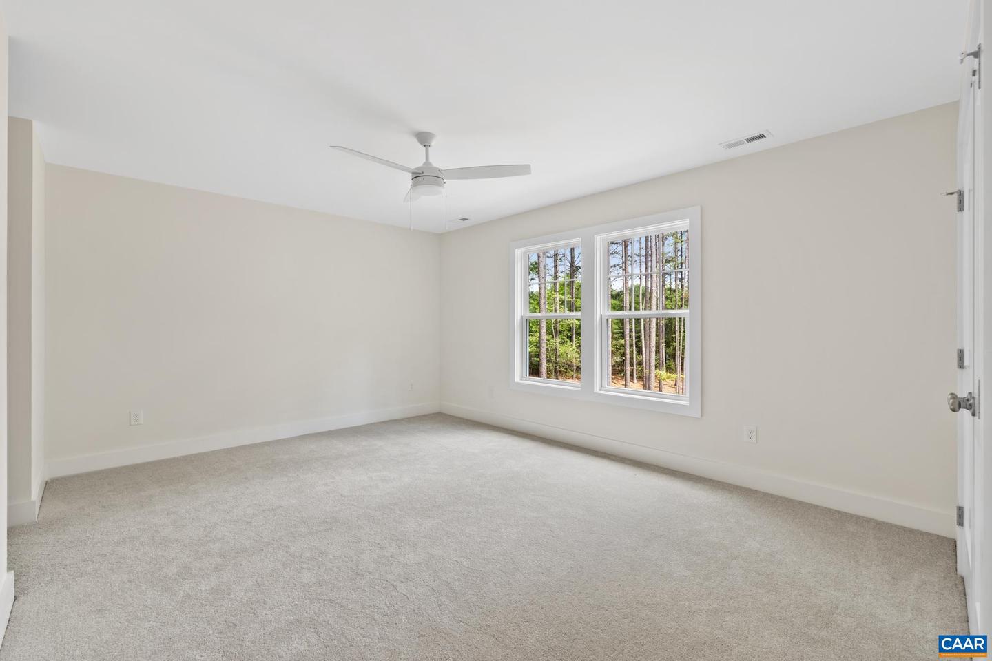 487 Kenwood Ln Property Photo 15