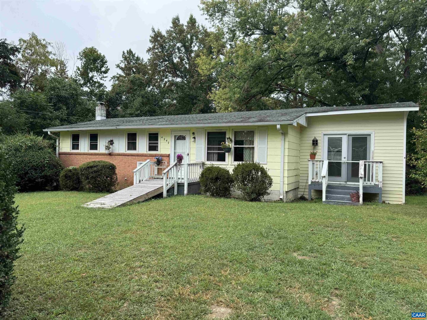 4247 Burton Rd Property Photo