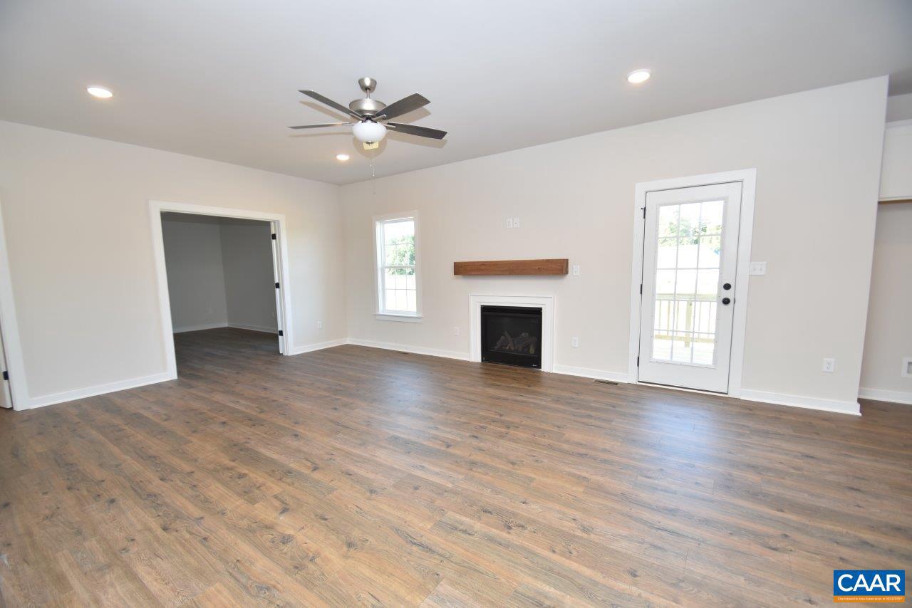 Forest Glen Ln #fg 22 Property Photo 19