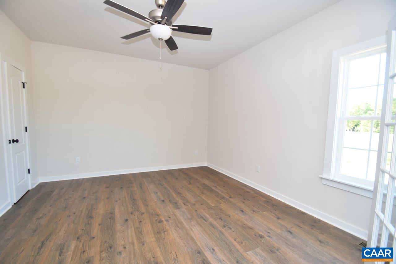 Forest Glen Ln #fg 22 Property Photo 21