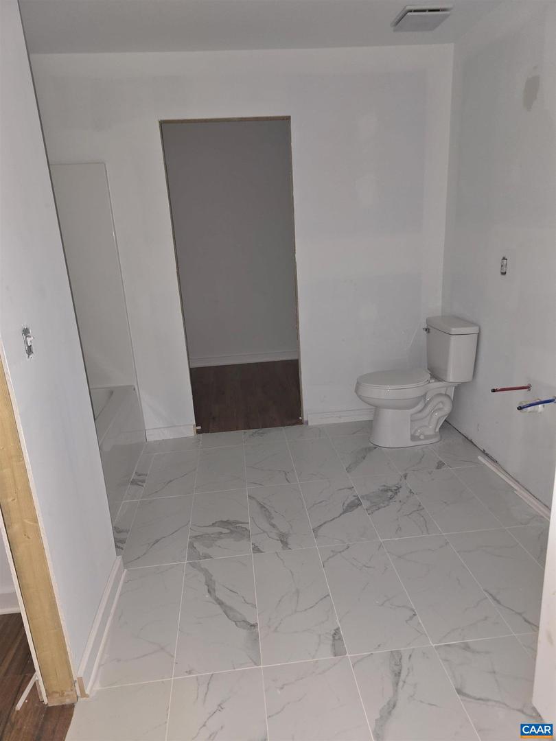 2211 Carpenters Mill Rd Property Photo 8