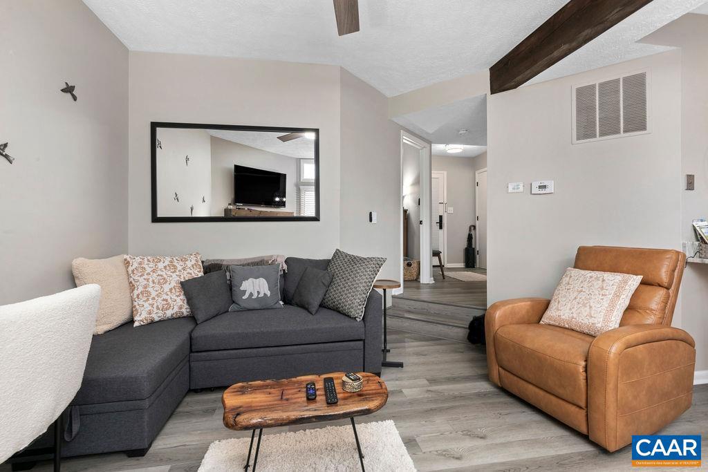 744 Laurelwood Condos Property Photo 1