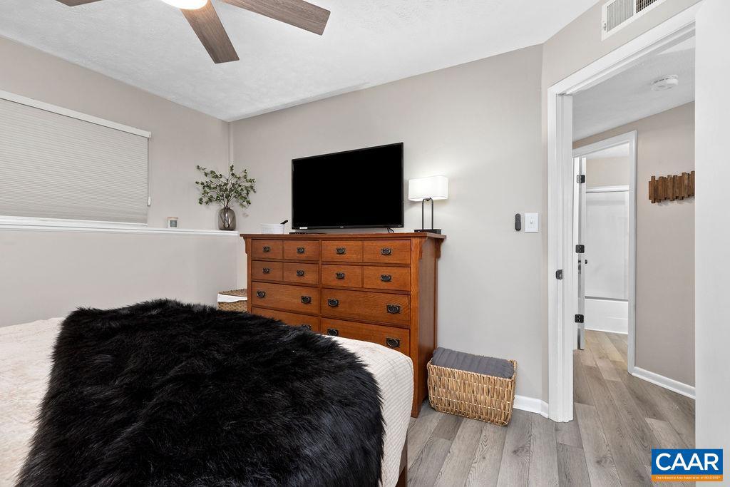 744 Laurelwood Condos Property Photo 7