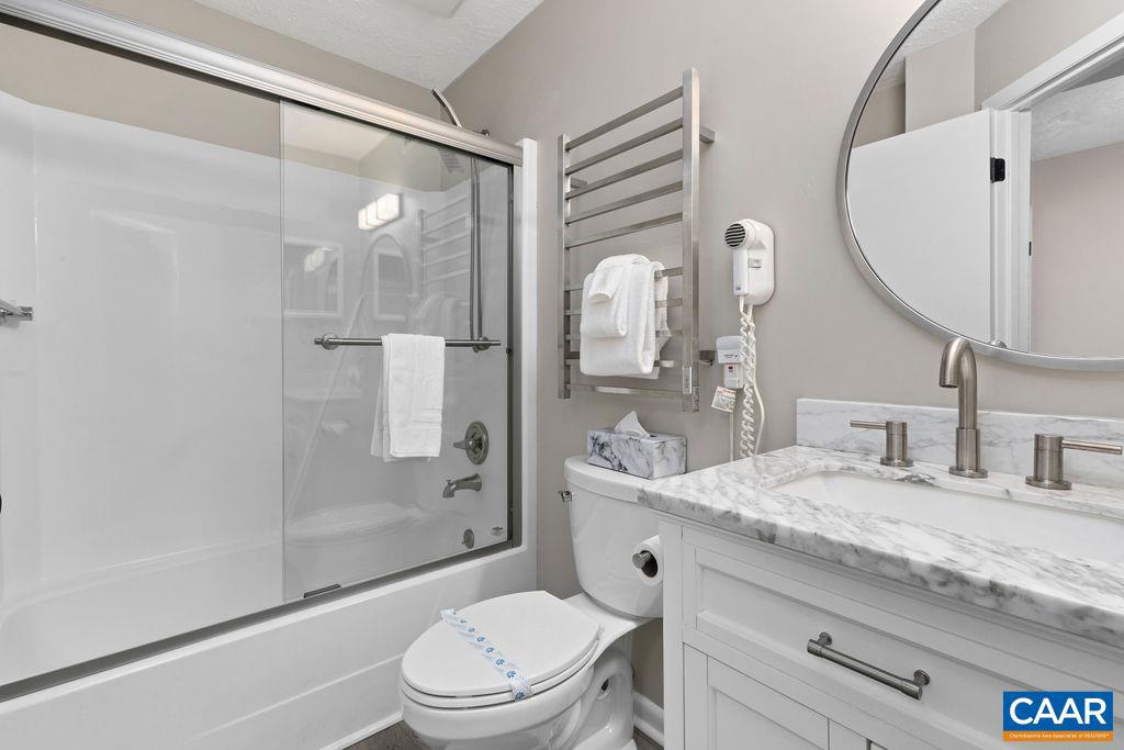 744 Laurelwood Condos Property Photo 8