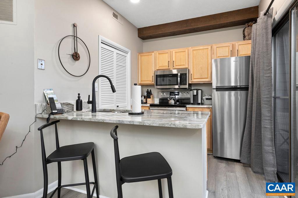 744 Laurelwood Condos Property Photo 13
