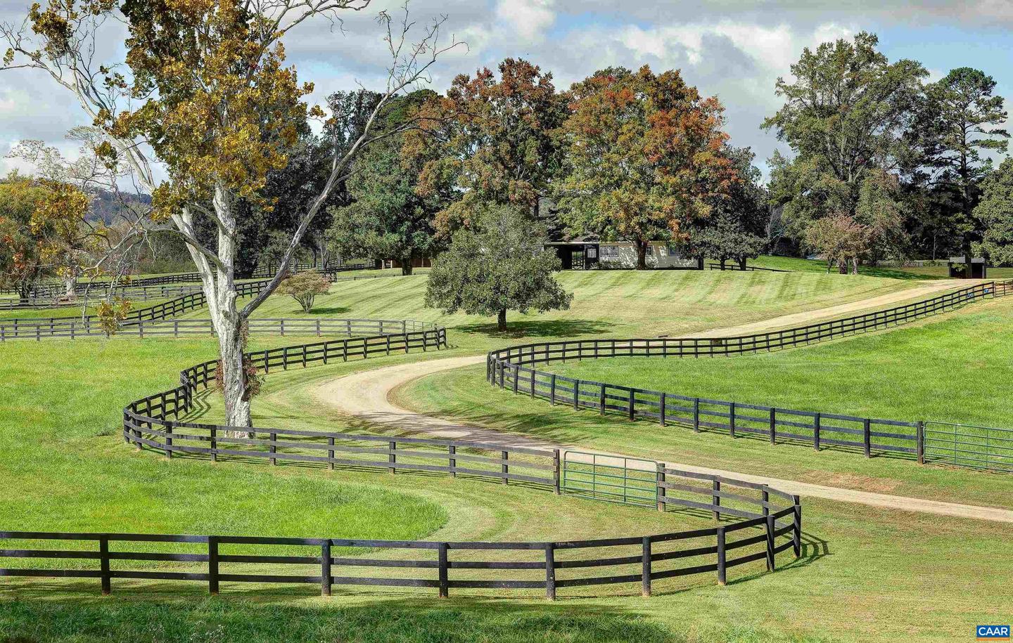 2262 Old Keswick Farm Property Photo 10