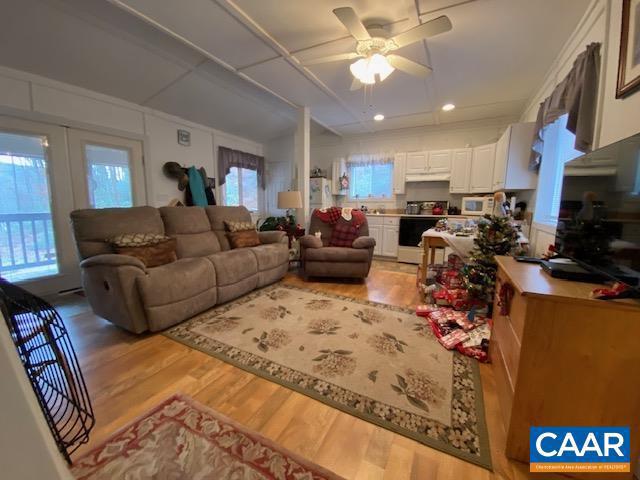 1308 Spruce St Property Photo 3