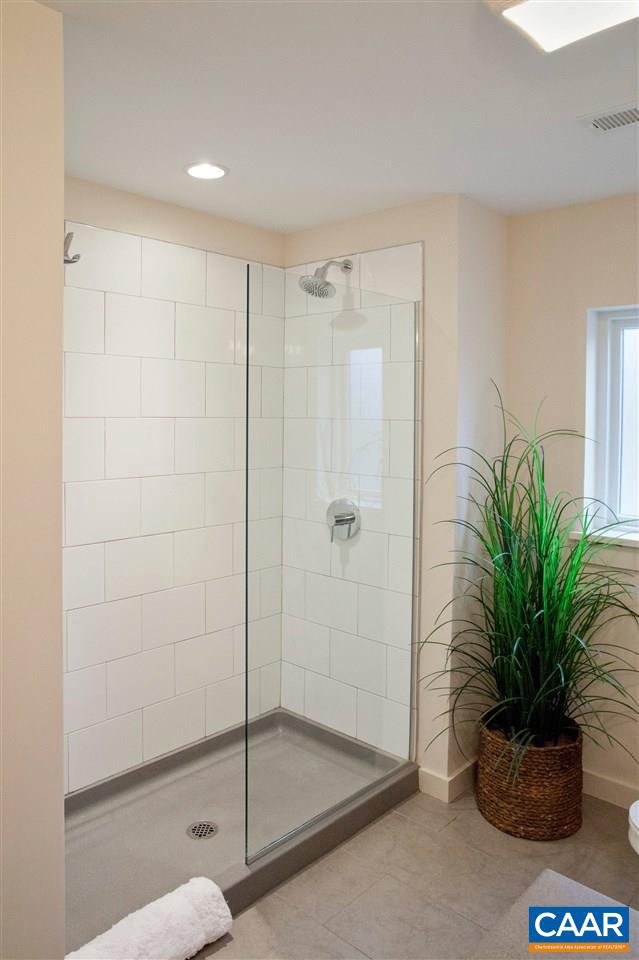 1600 Se Jefferson Park Ave #212 Property Photo 4