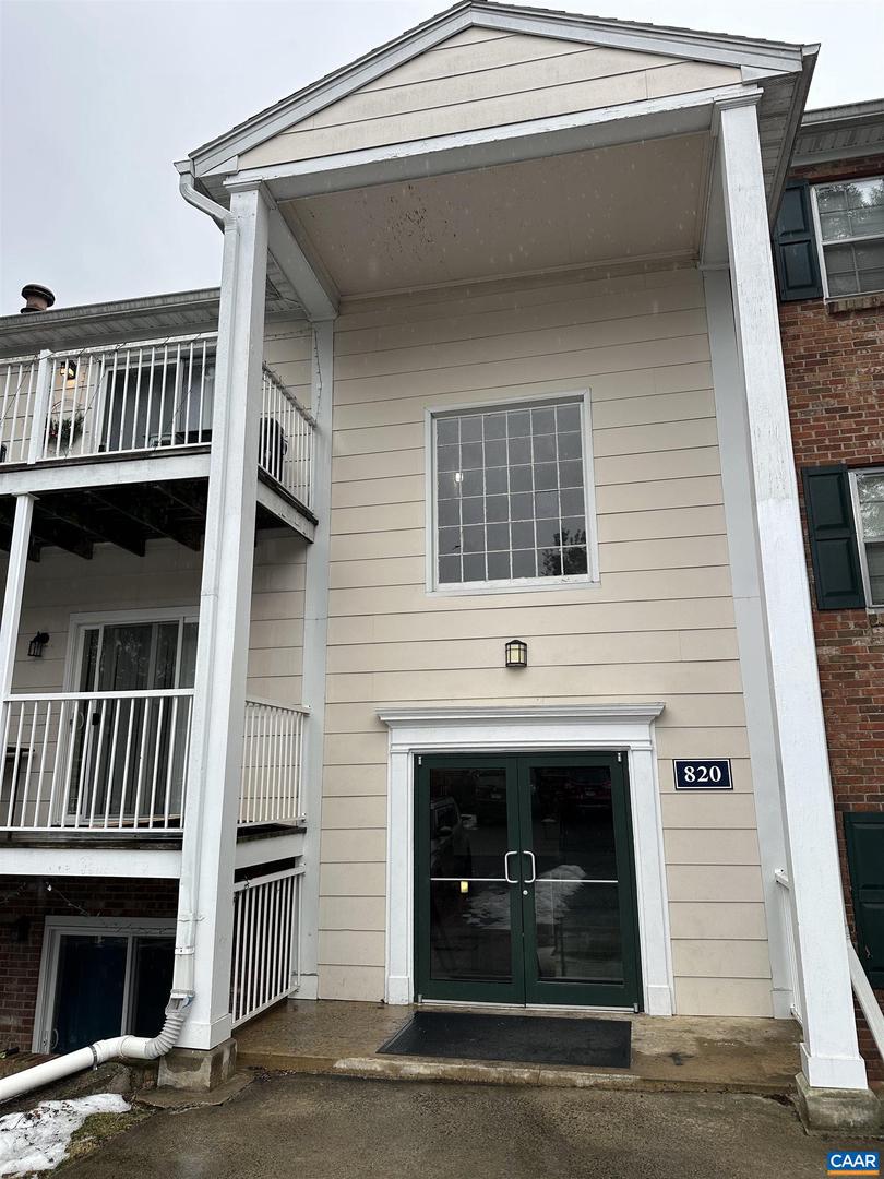 820 Runnel Ct #4 Property Photo