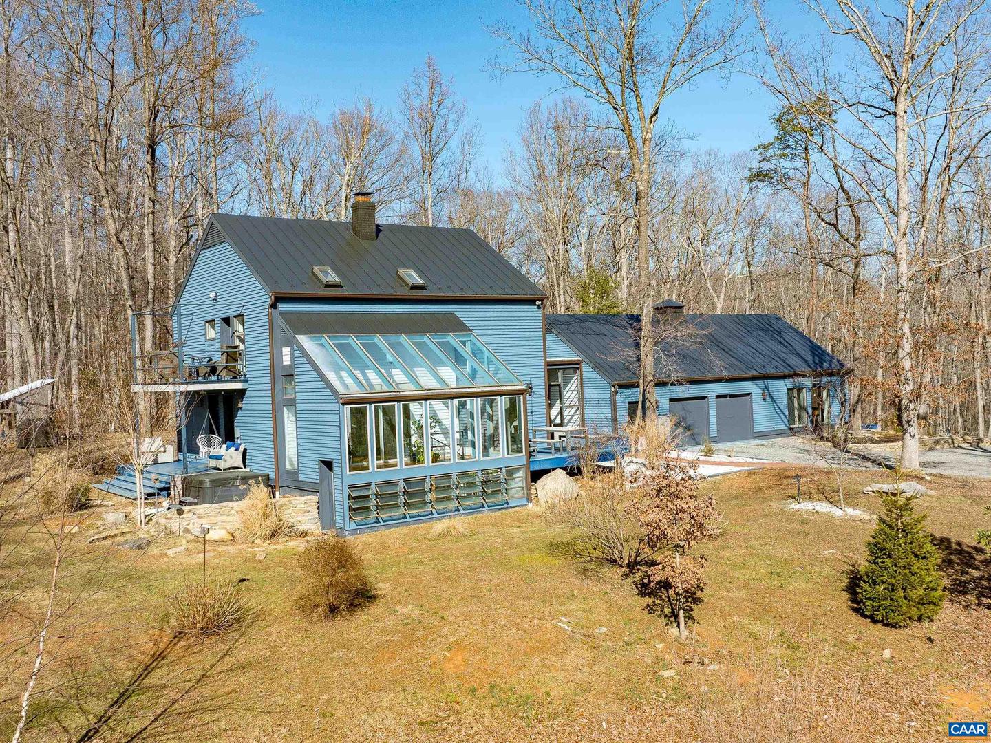 575 Teel Mountain Rd Property Photo 1