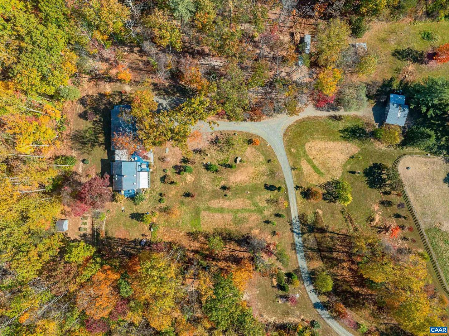 575 Teel Mountain Rd Property Photo 6