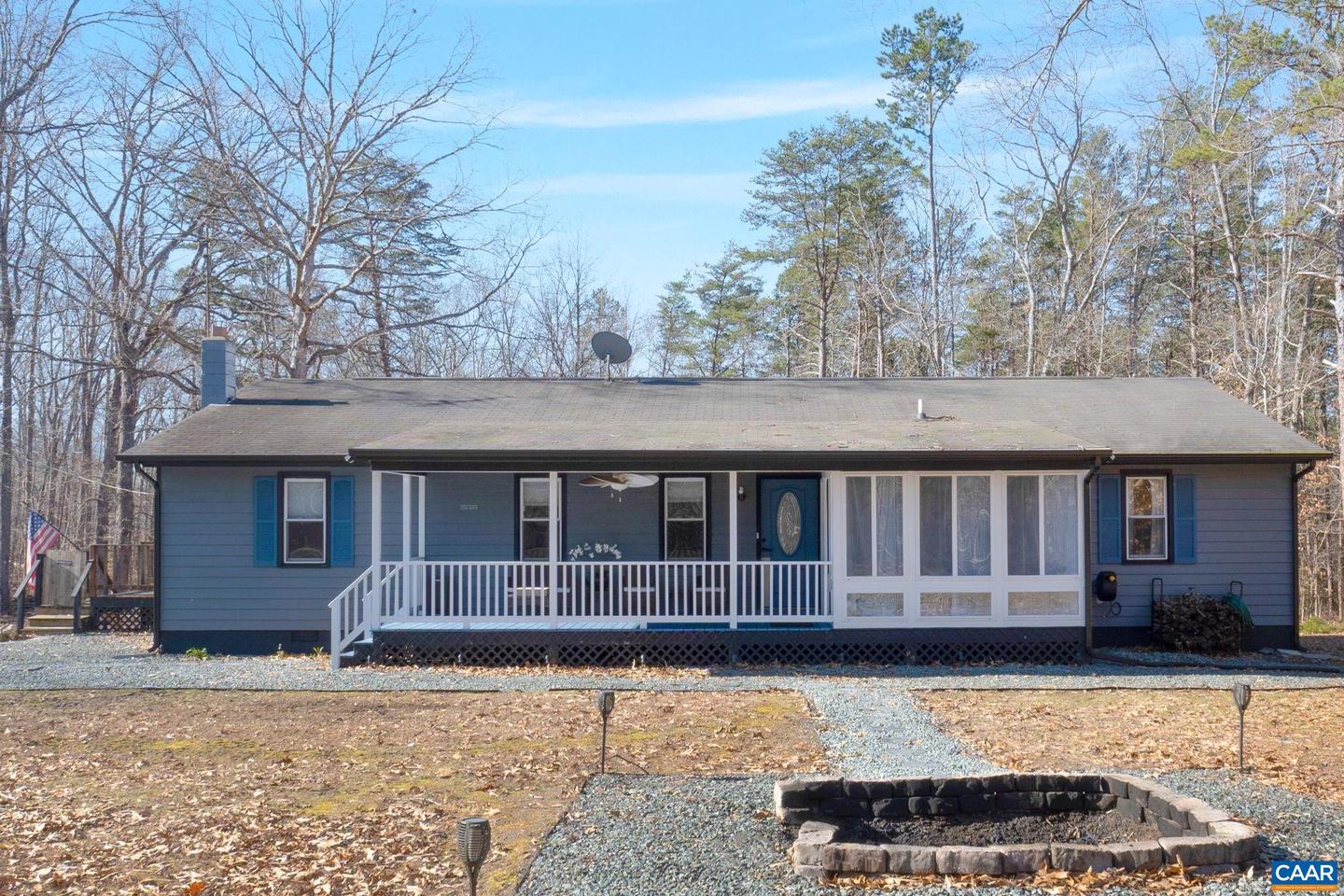 2153 Dogwood Dr Property Photo