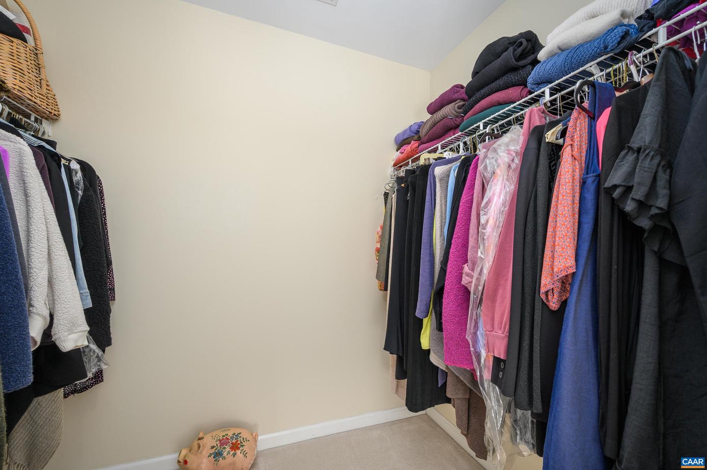 102 Melbourne Prk #e Property Photo 12