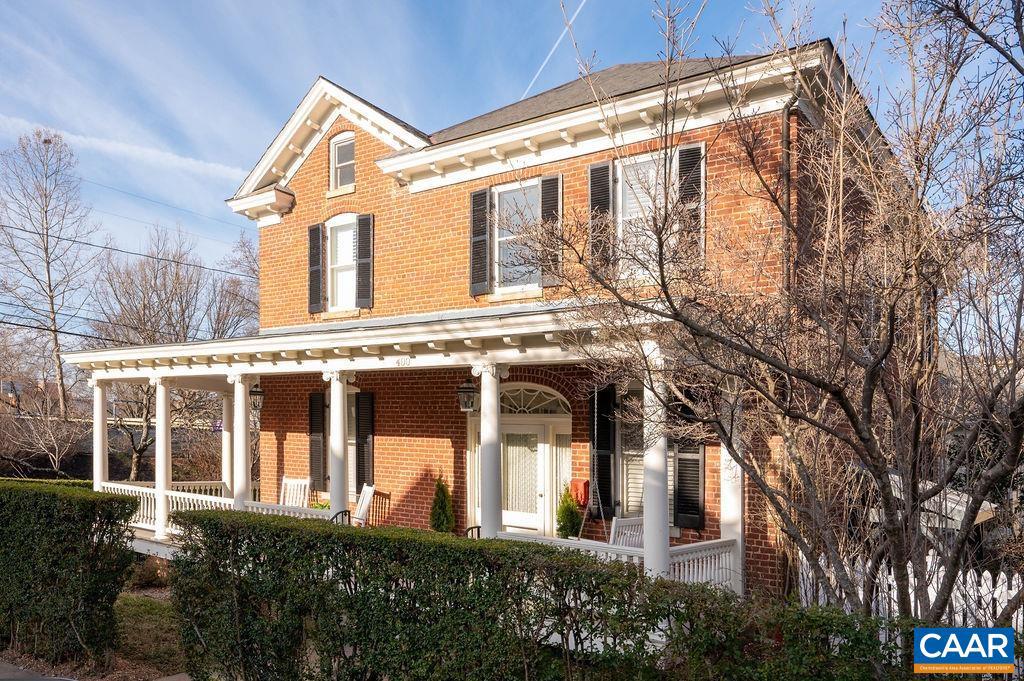 400 Altamont Cir Property Photo