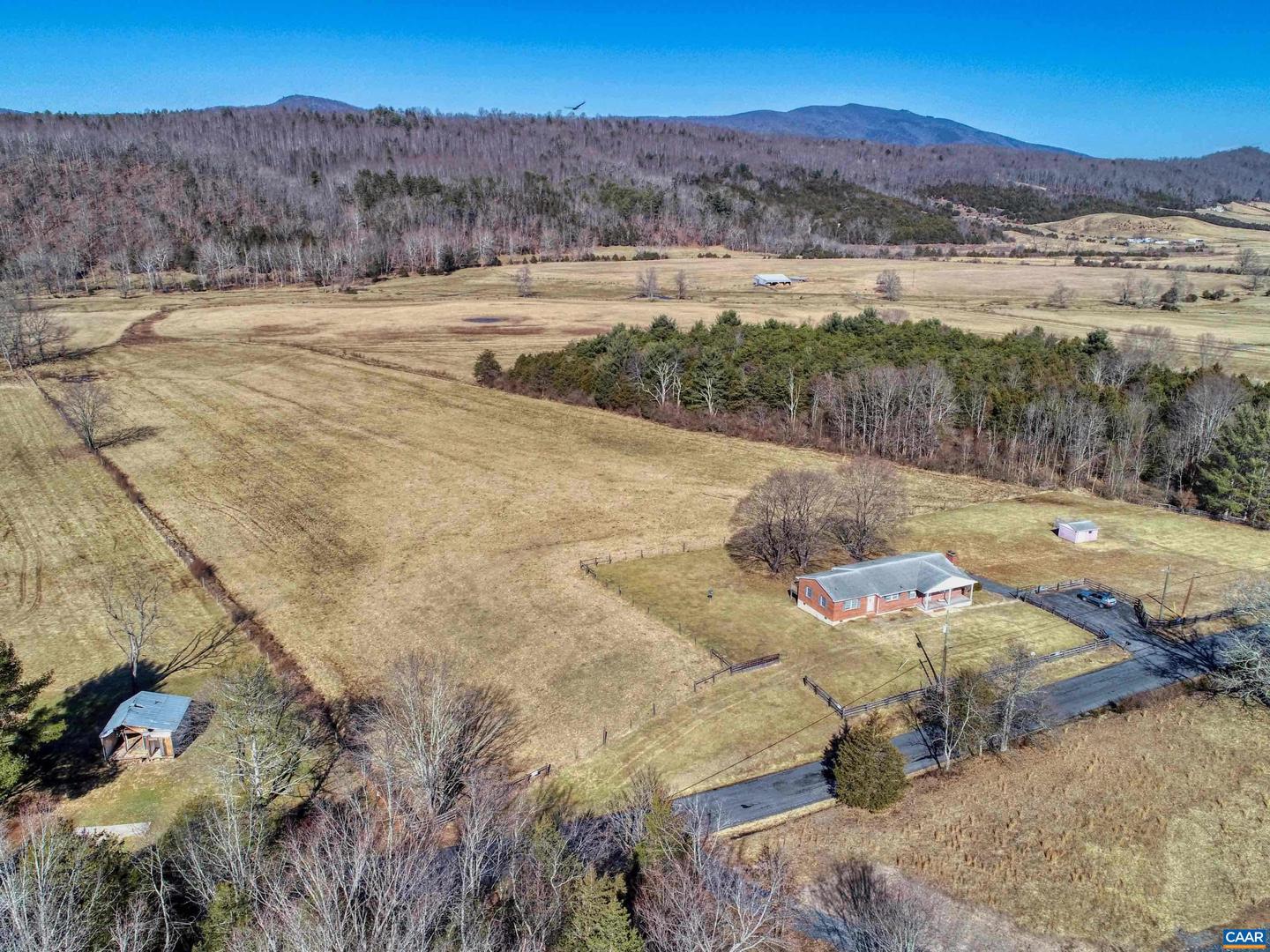 1535 Estaline Valley Rd Property Photo 1
