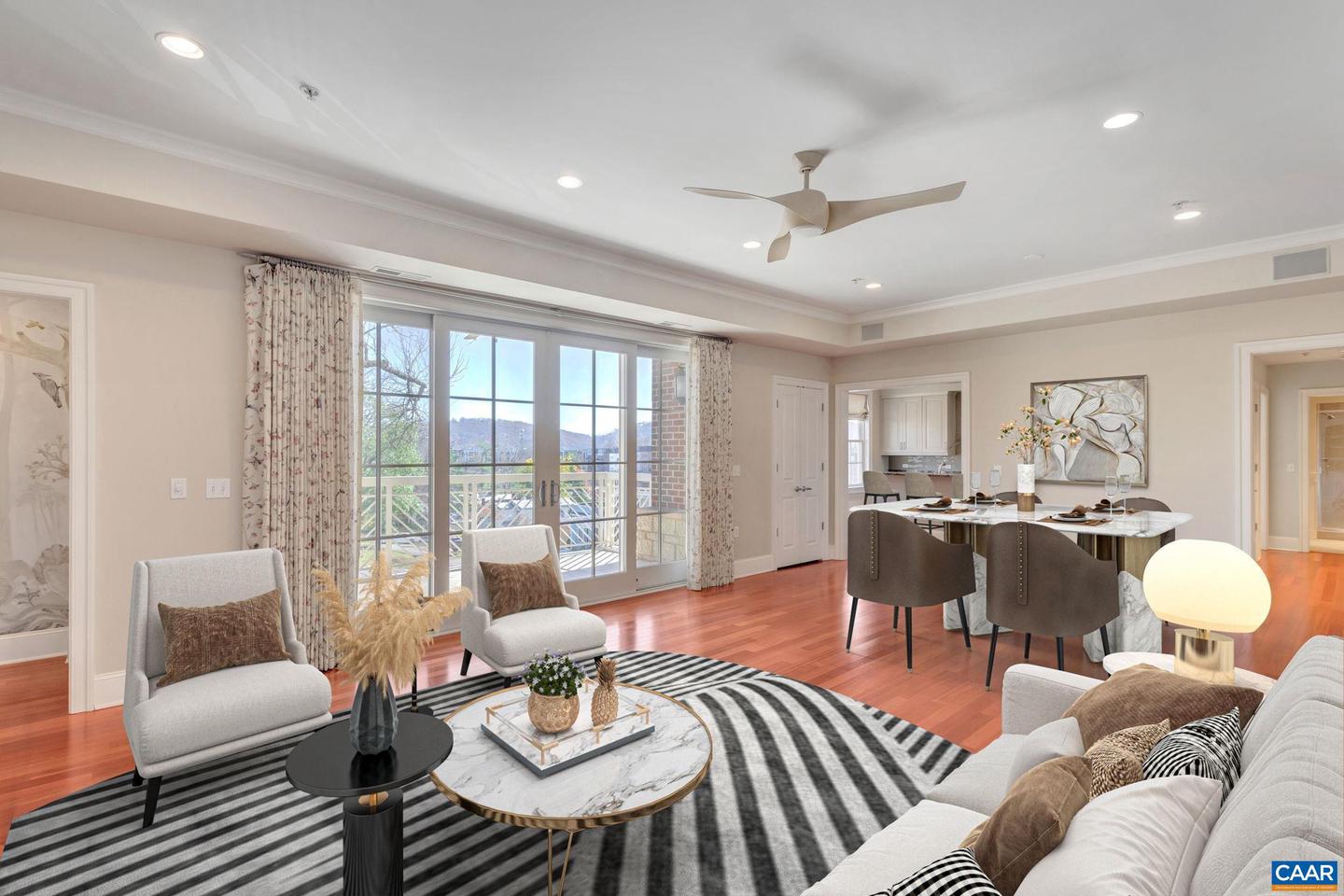 210 Ne 10th St #103 Property Photo 1