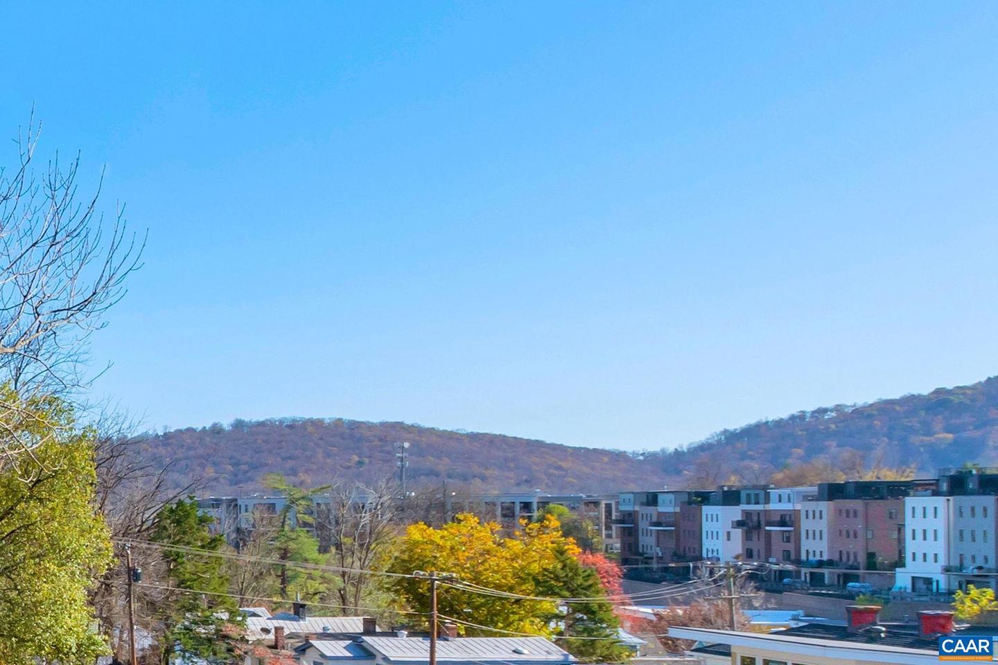 210 Ne 10th St #103 Property Photo 15