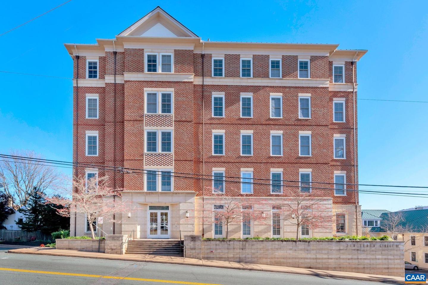 210 Ne 10th St #103 Property Photo 16