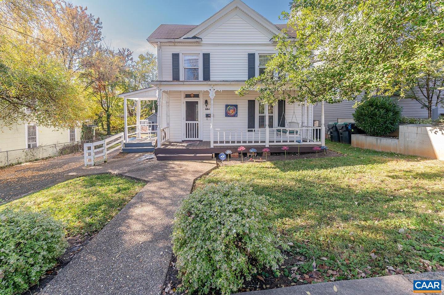 804 Hinton Ave Property Photo