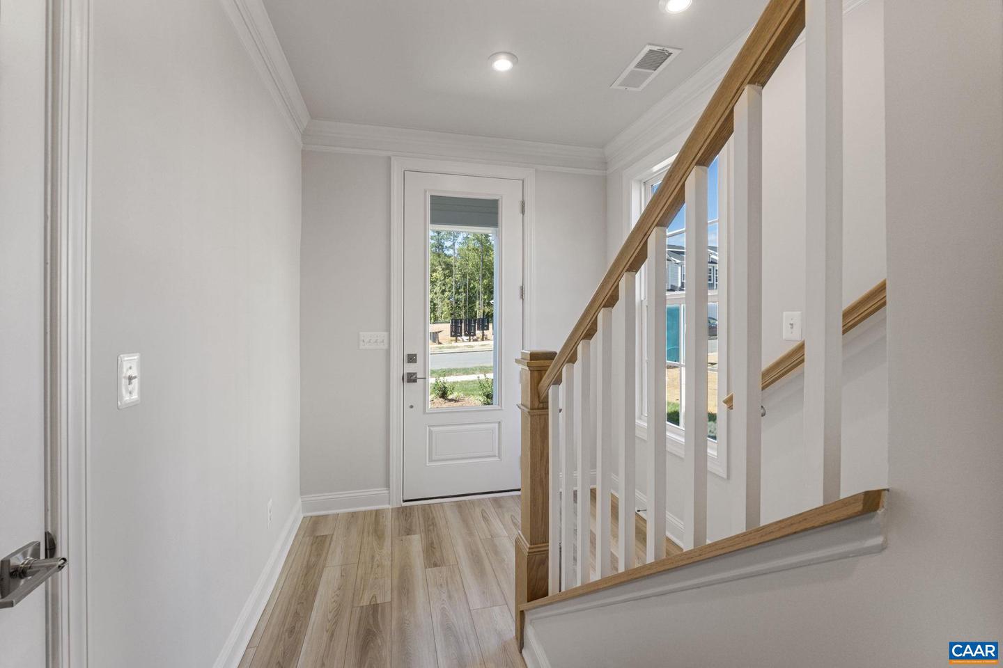 37 Farrow Cir Property Photo 5