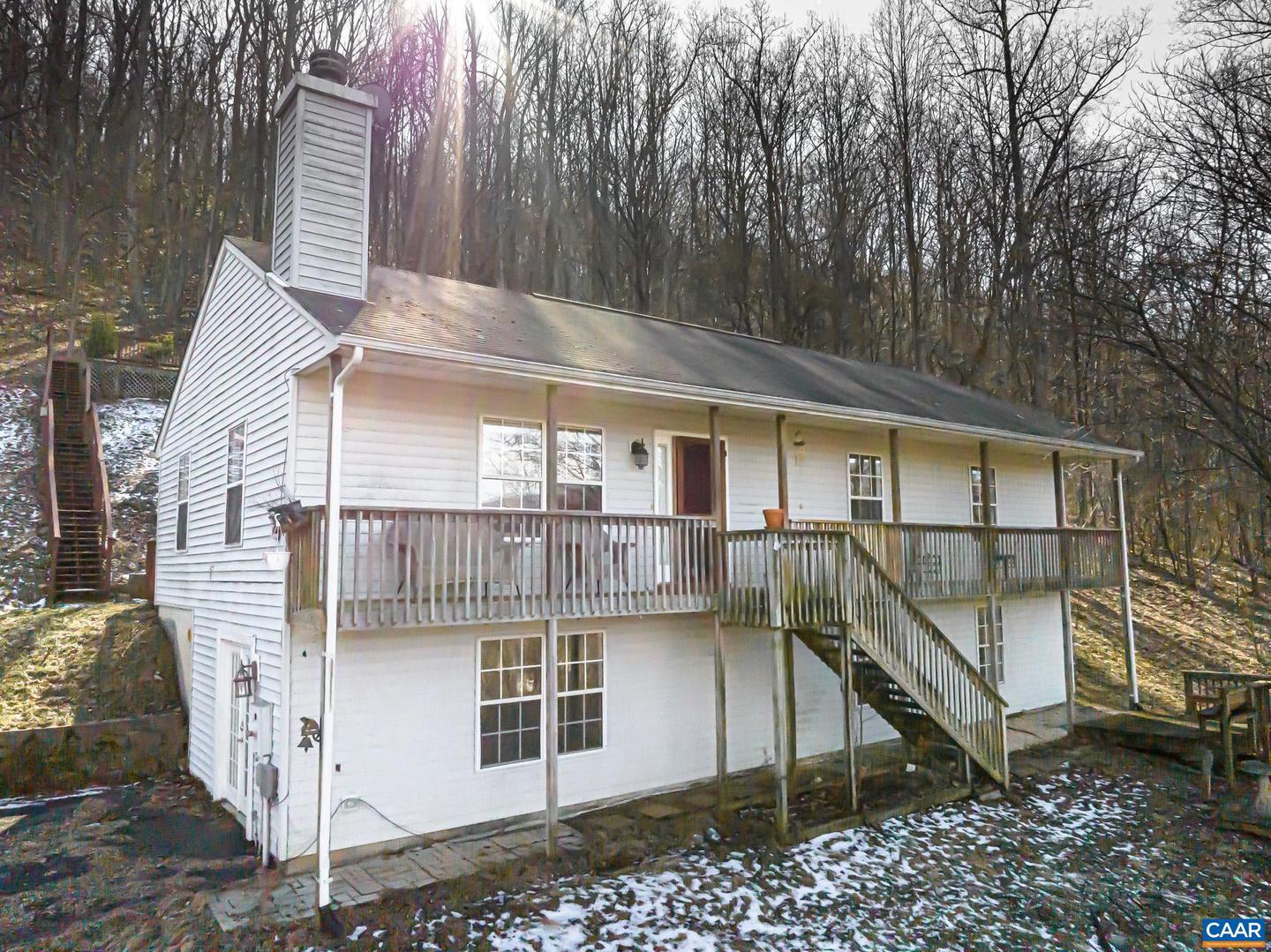 73 Petes Pl Property Photo