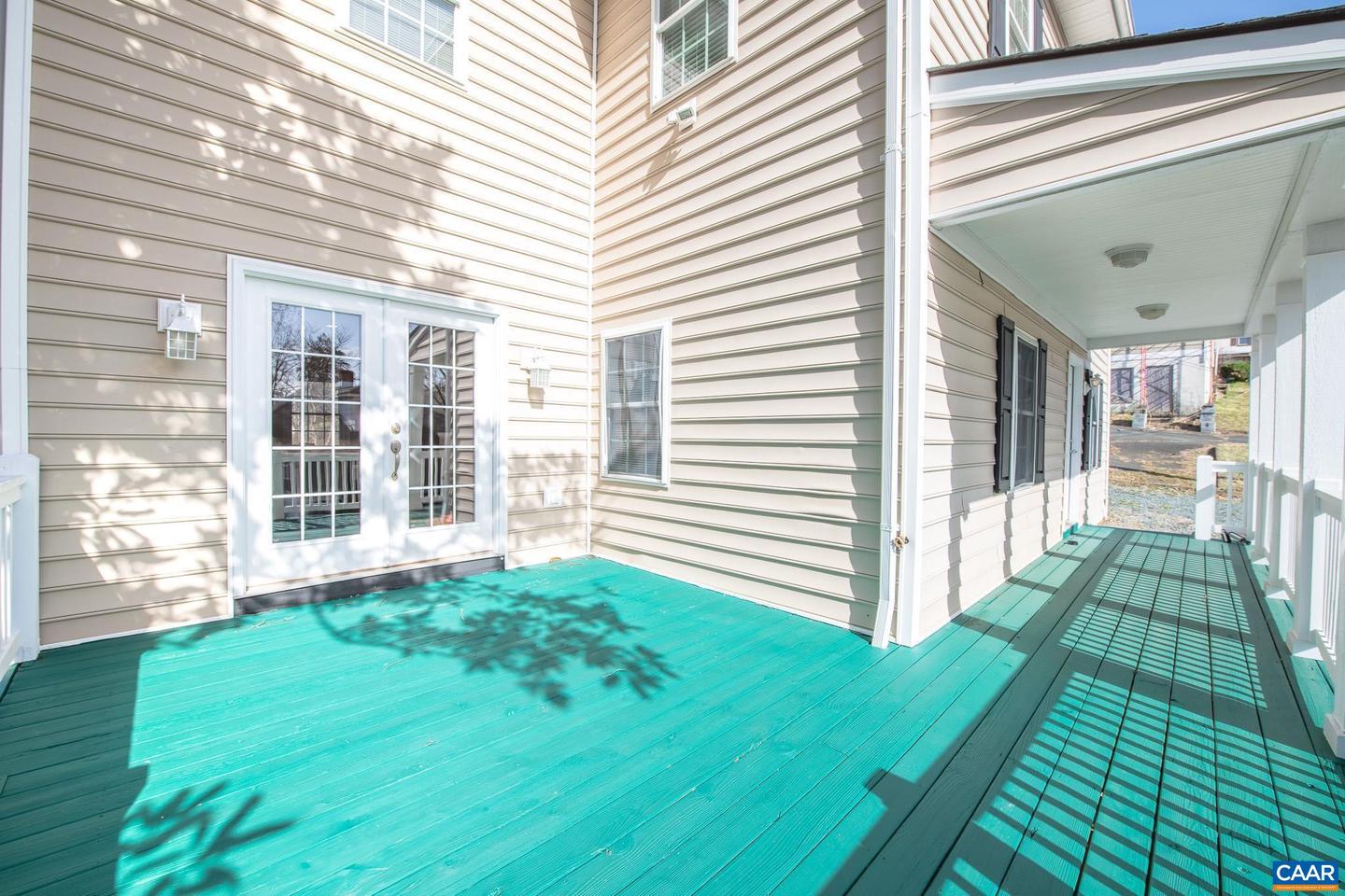 103 Linden St Property Photo 20