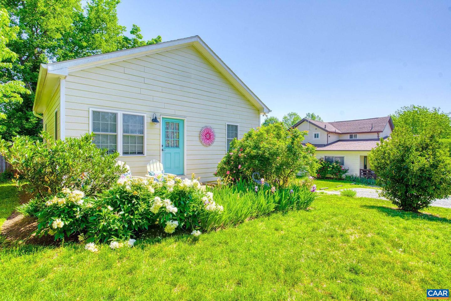 207 Douglas Ave Property Photo 29