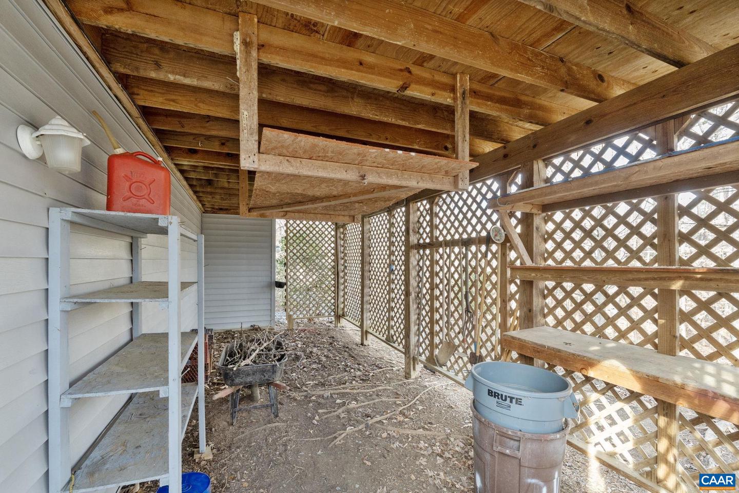 12 Barefoot Ln Property Photo 46