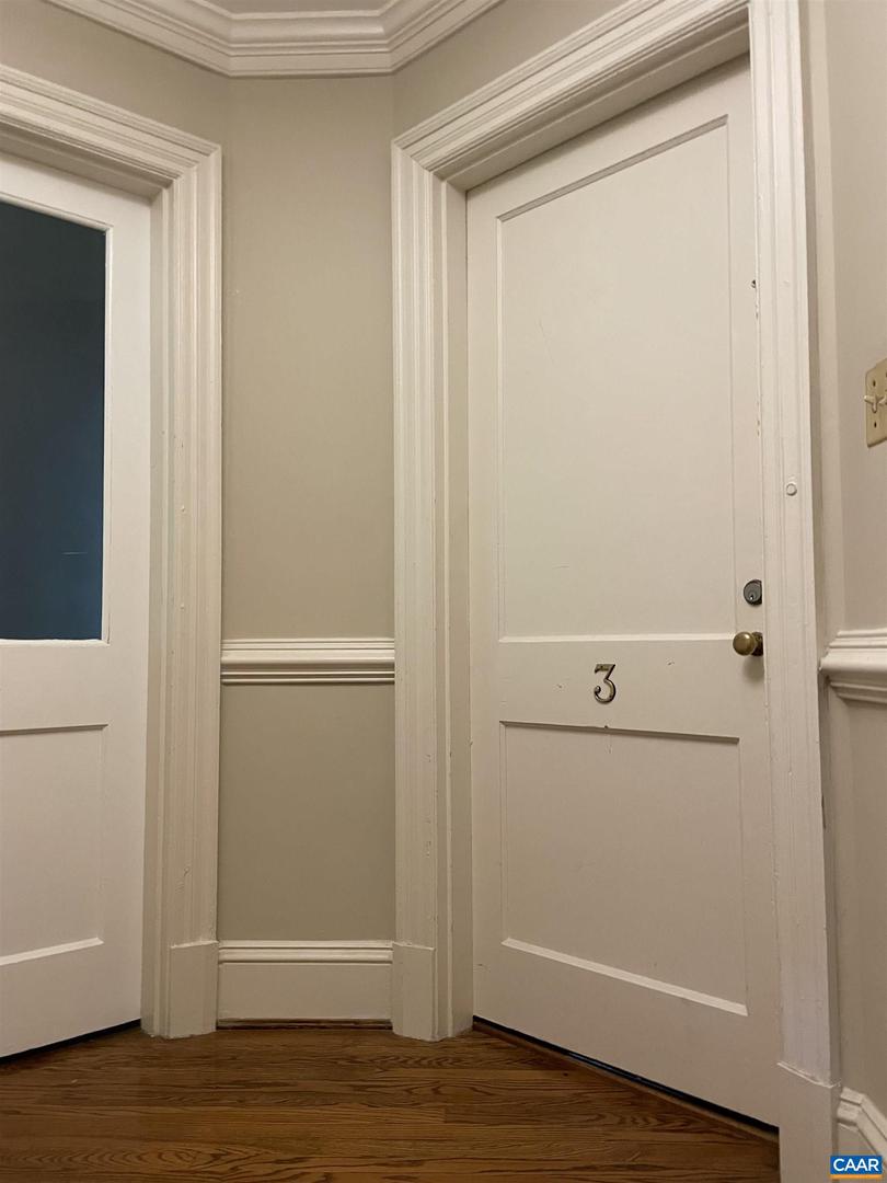 619 E High St Property Photo 17