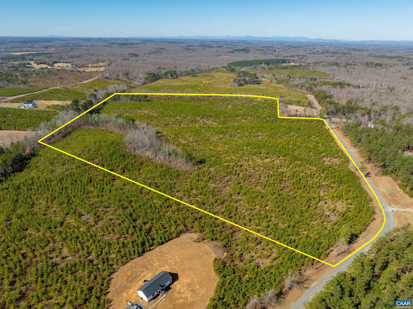 22963 Real Estate Listings Main Image