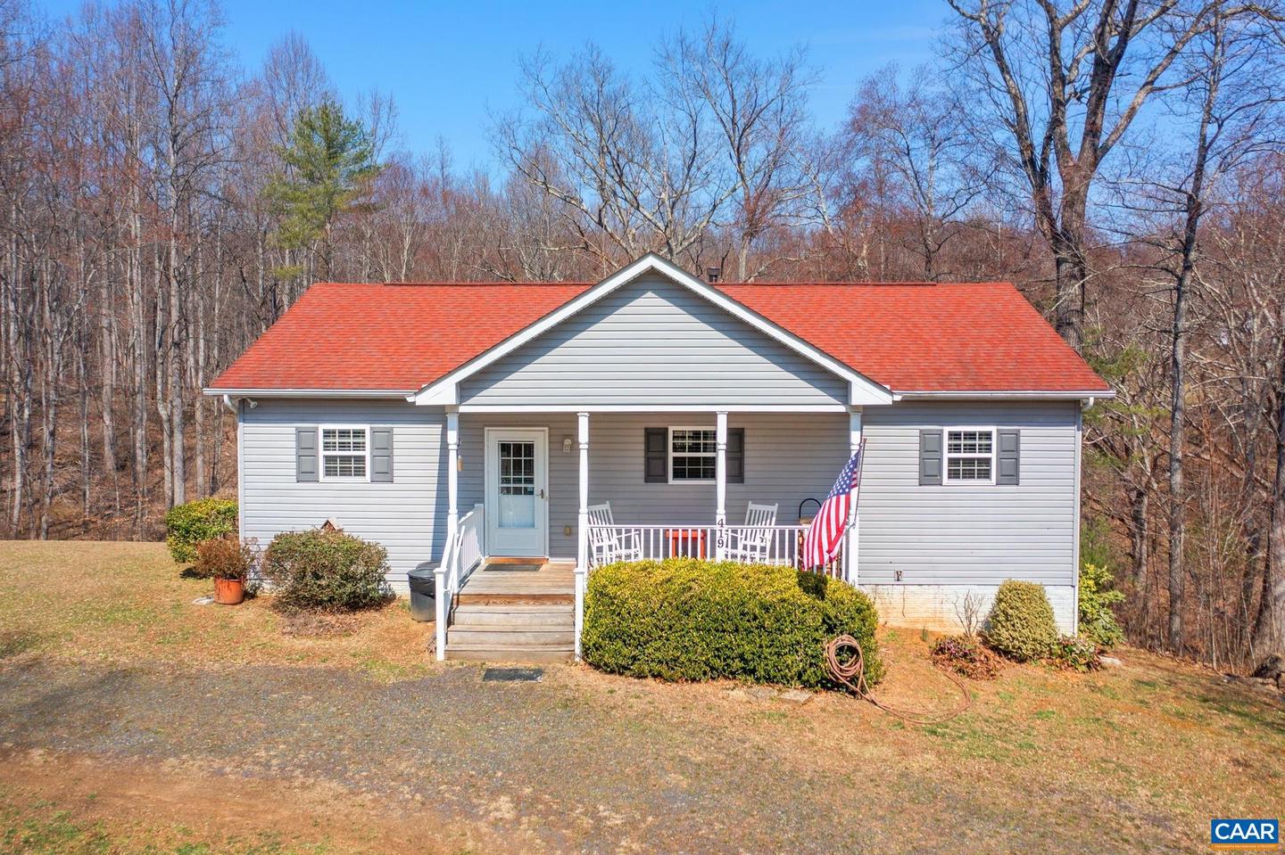 419 Leathers Ln Property Photo