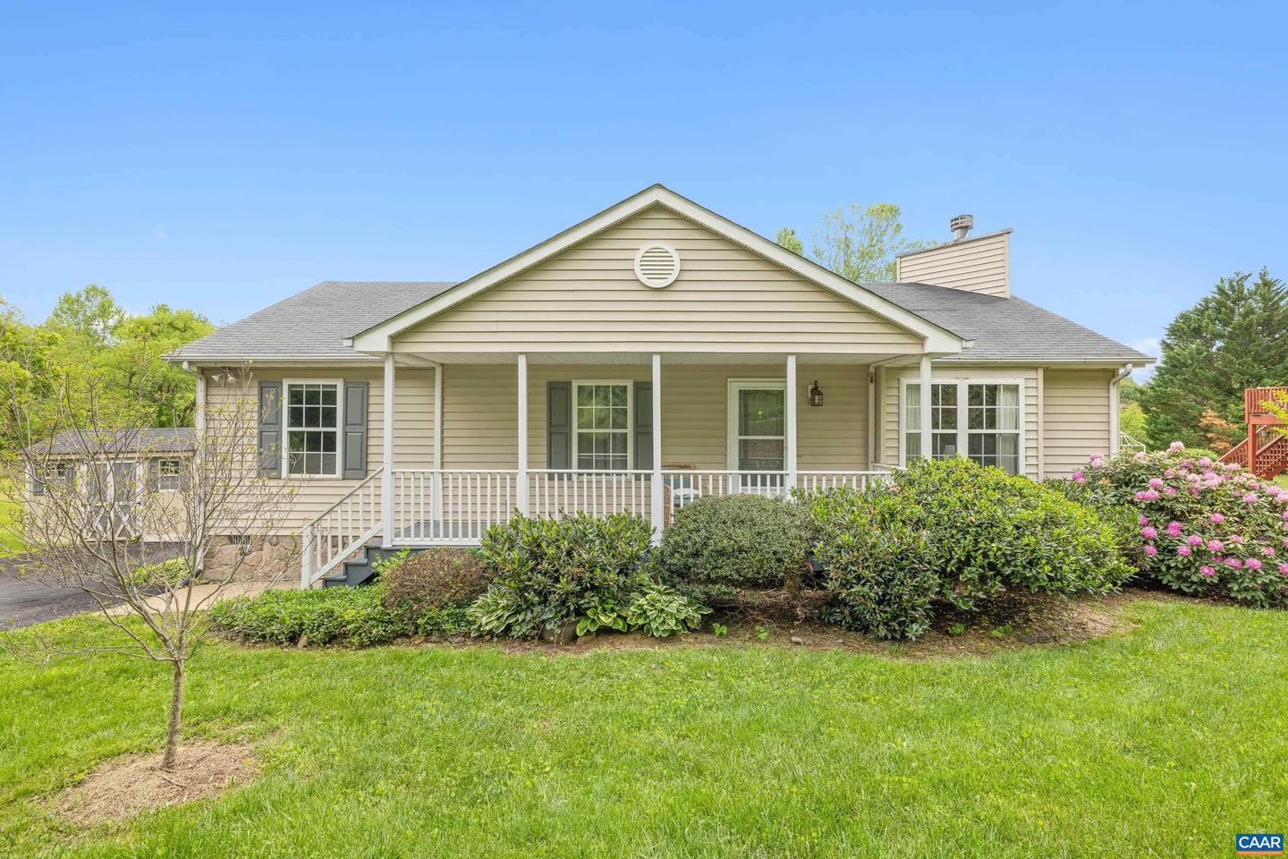 155 Westwood Rd Property Photo