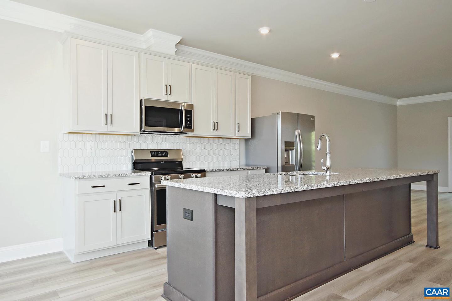 2413 Anlee Rd #a Property Photo 4