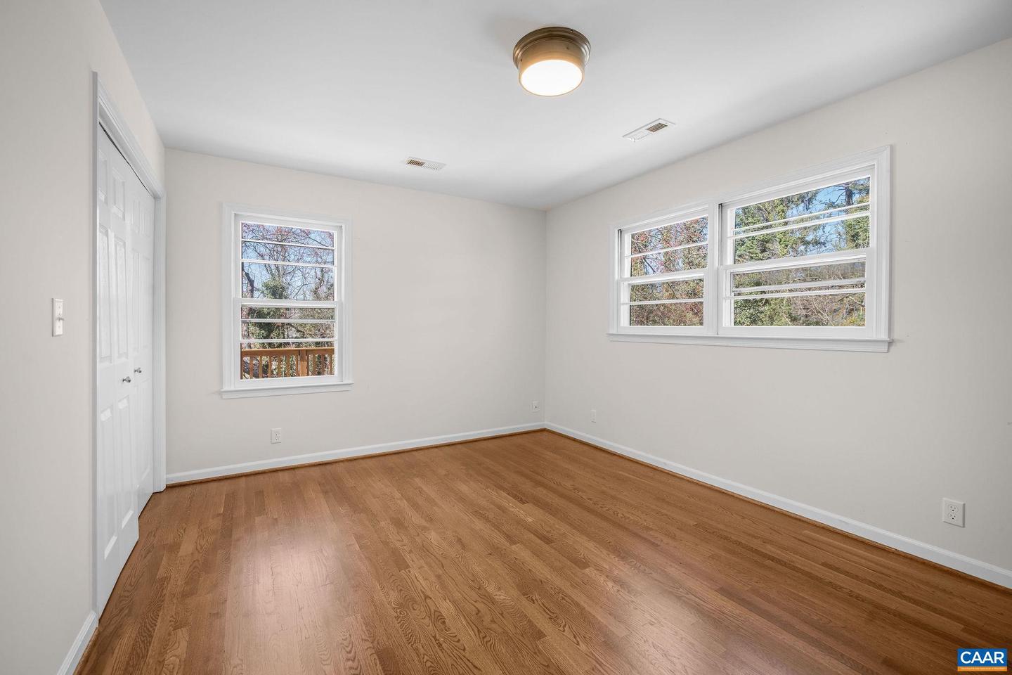 26 University Cir Property Photo 36