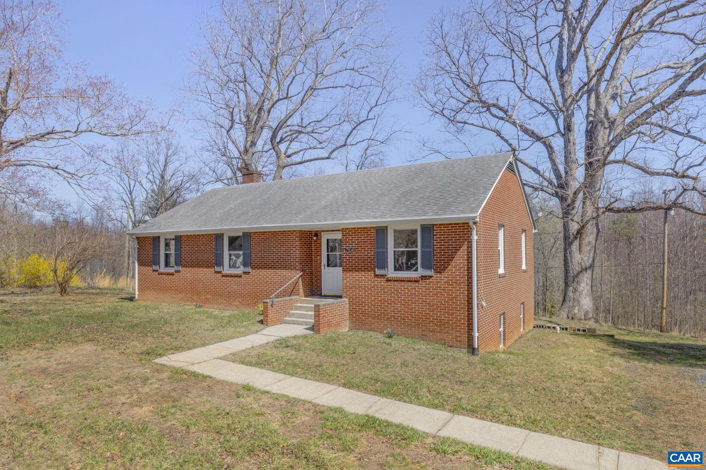 7104 Rockfish River Rd Property Photo
