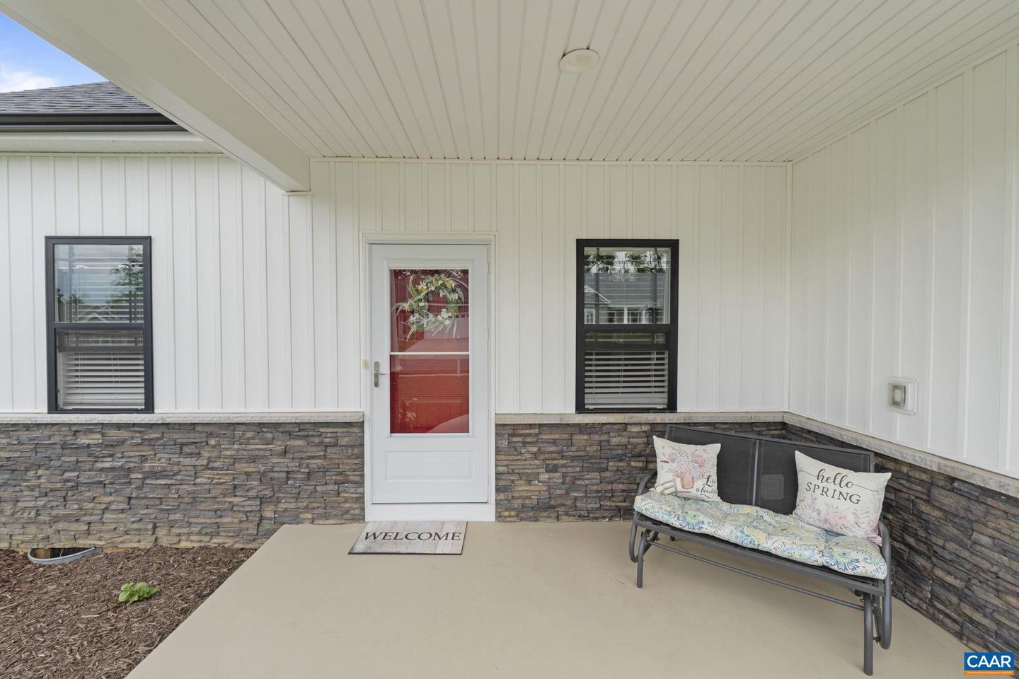 138 Lindburgh Dr Property Photo 3