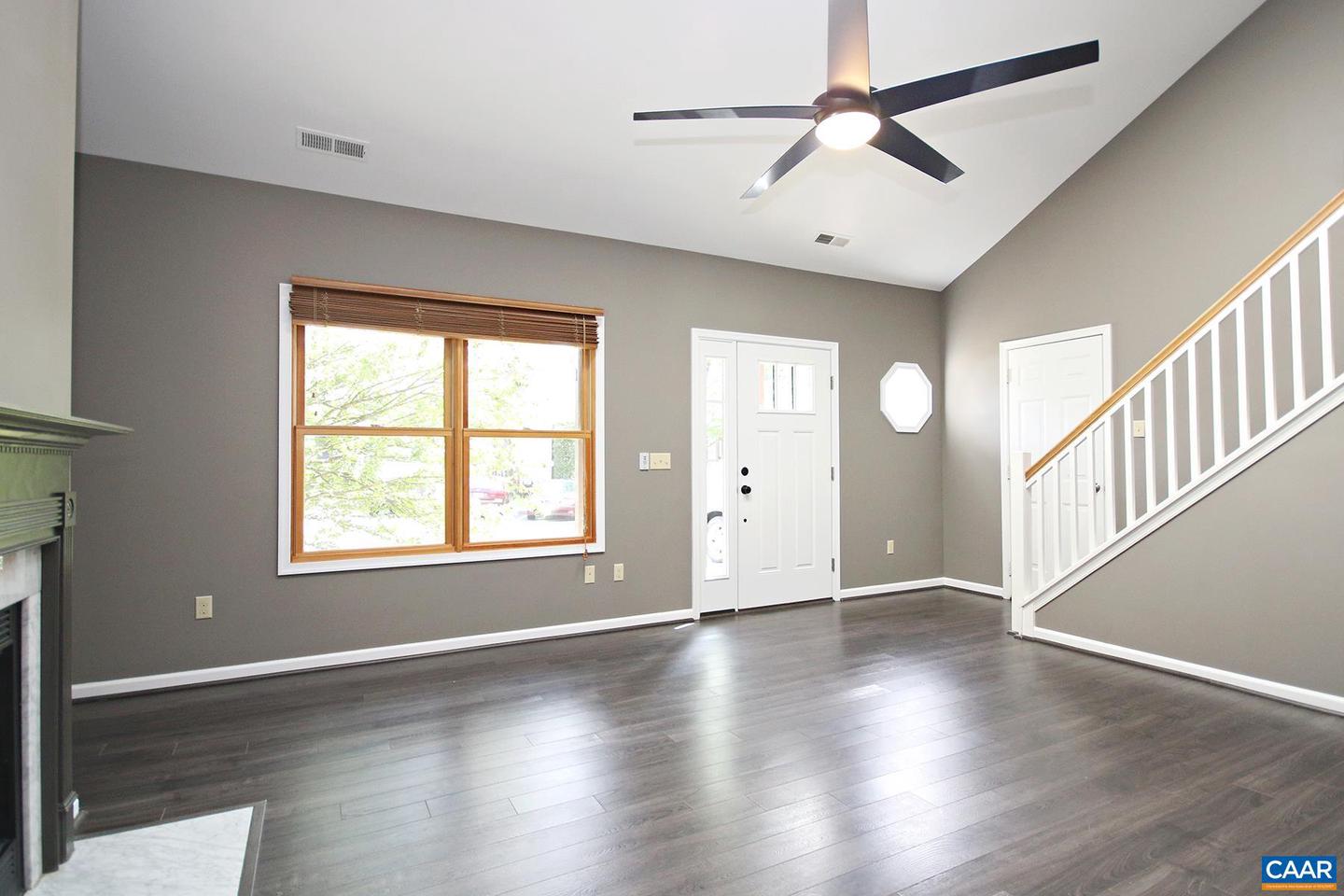 613 Whitcover Cir Property Photo 4